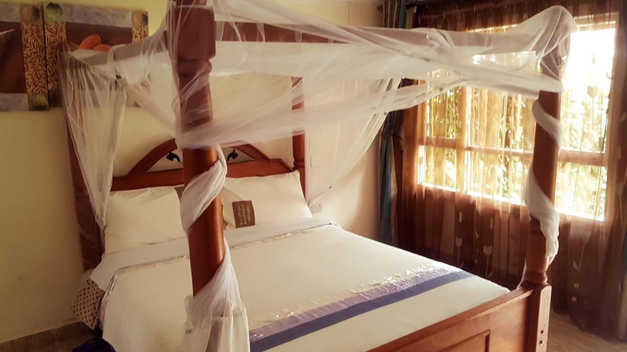 Hippo Safaris Resort Naivasha Esterno foto